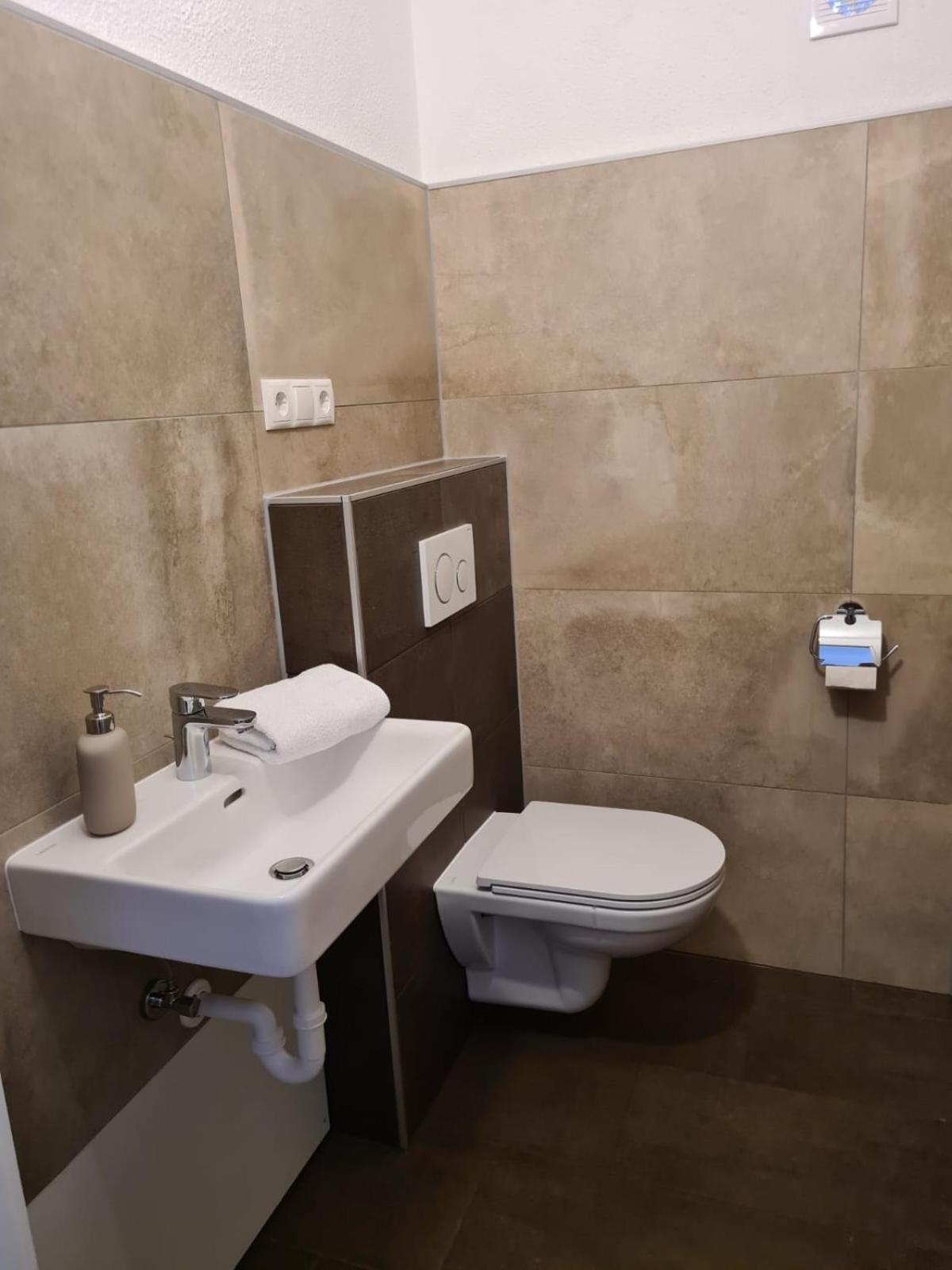 Apartement Huter Jerzens Bagian luar foto