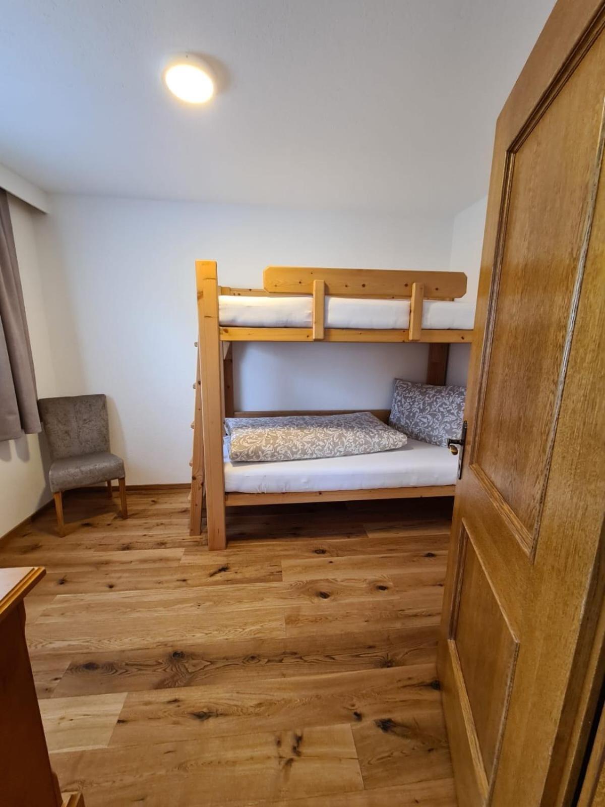 Apartement Huter Jerzens Bagian luar foto