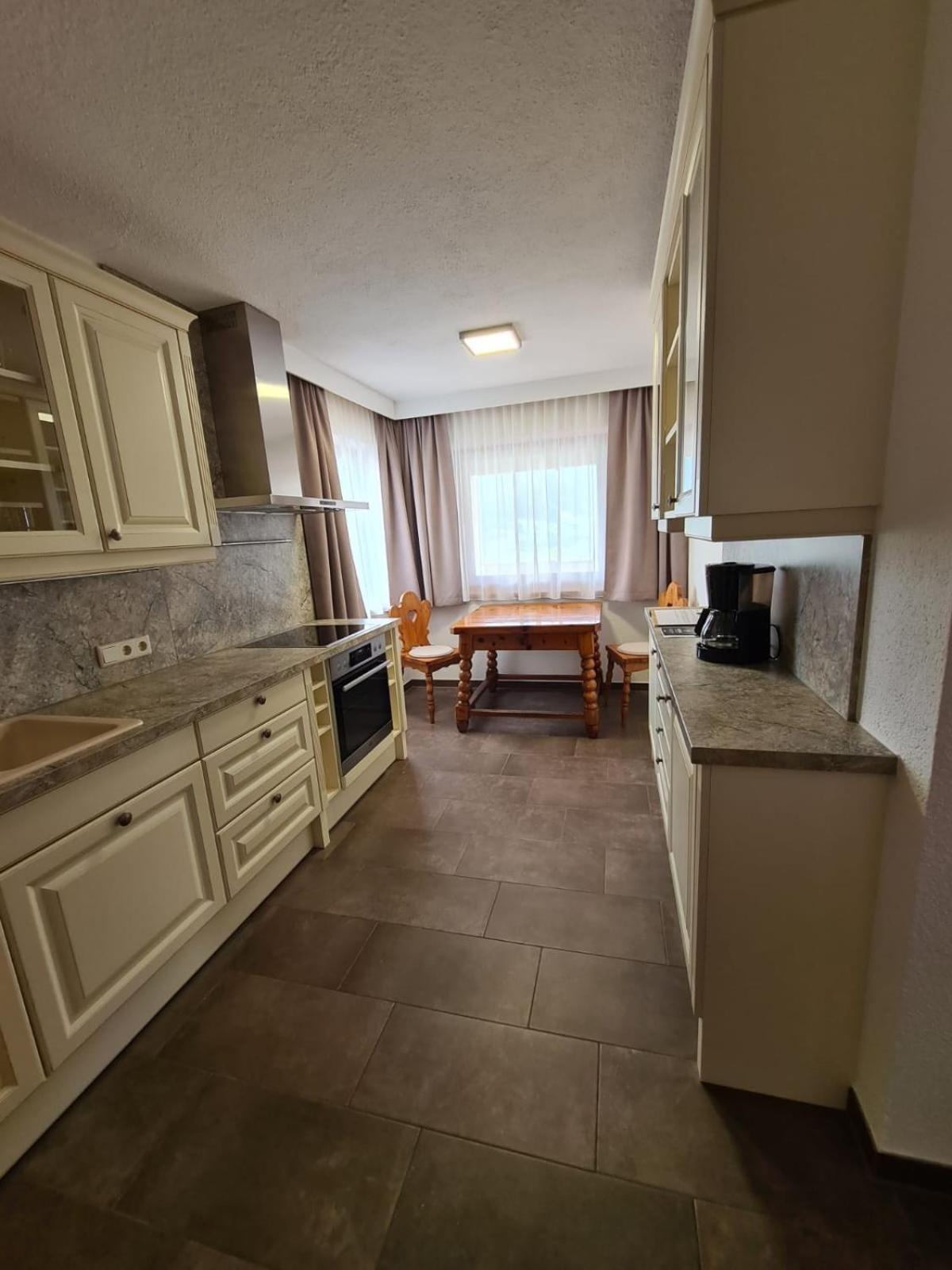 Apartement Huter Jerzens Bagian luar foto