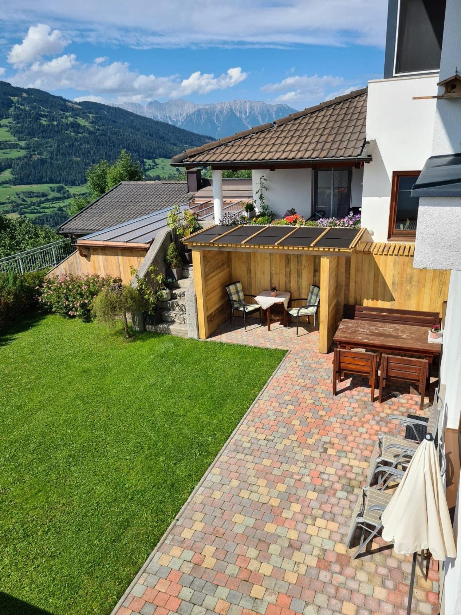 Apartement Huter Jerzens Bagian luar foto